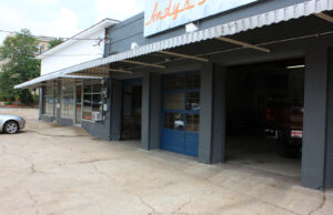 Part of a New Generation of Entrepreneurs, Andy's Auto Tint Renovates a Highland Shop and Enters the Louisiana StartUp Prize Competition