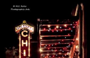 Chicago Downtown Celebrates Independence Day and Anniversary with Vaudeville Dance and Tunes